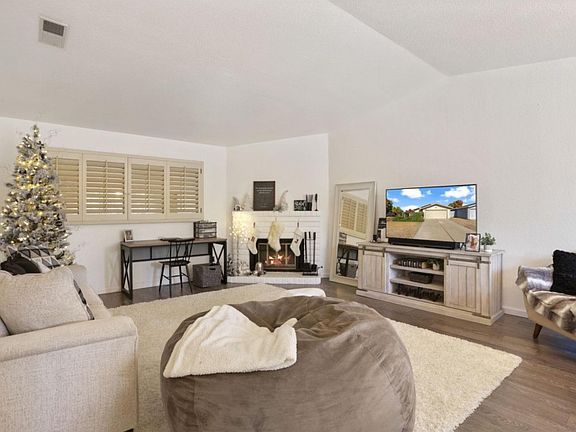 5th image of 6046 Carolina Cir