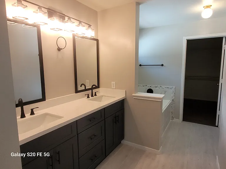 12034 Ballardvale Ln — Photo 3
