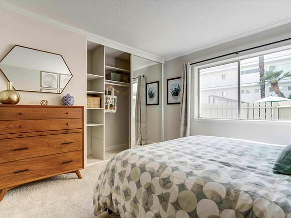 3rd image of 1304 Whipple Ave #105