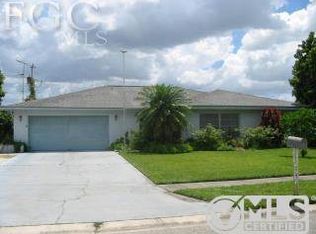 1703 Lakeview Ter, North Fort Myers, FL 33903