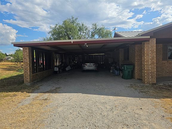 4th image of 1300 Bailey St