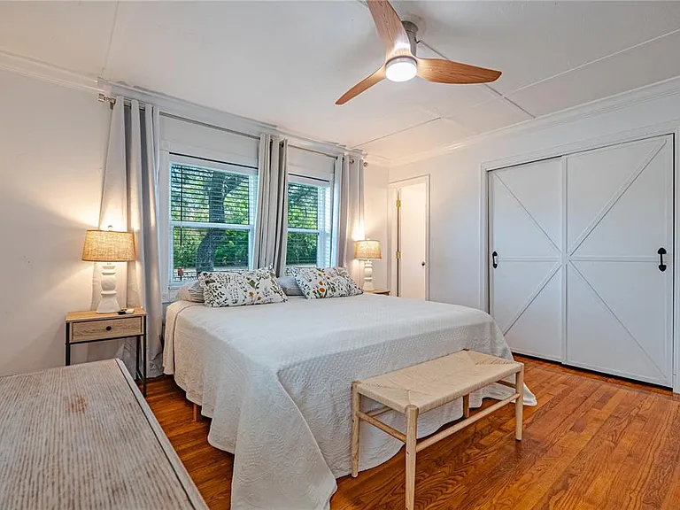 401 Bullard Pkwy — Photo 15