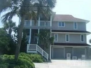 8 Inlet Hook Rd, Wilmington, NC 28411