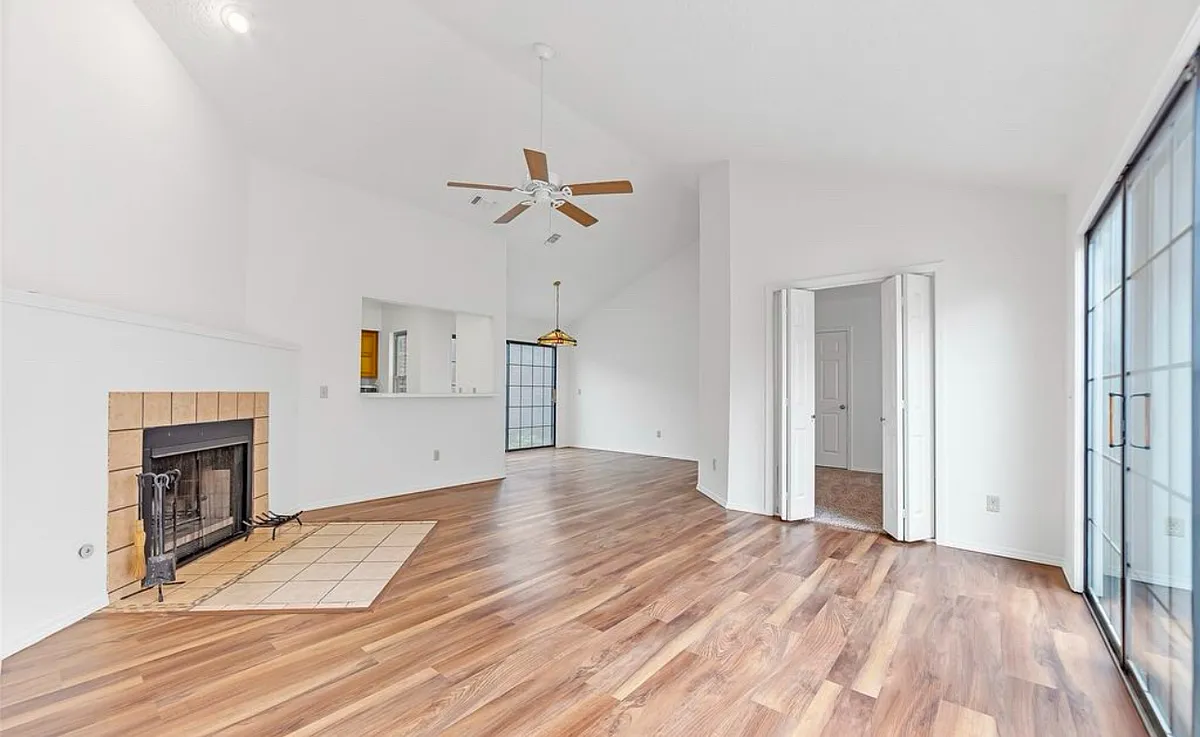 Building Photo - 7324 S Trenton Ave