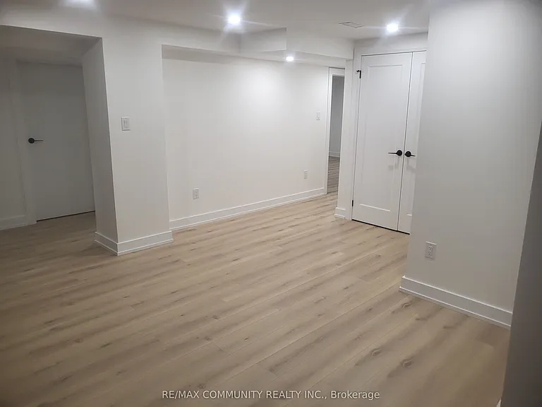 609 Amberwood Cres #BASEMENT — Photo 6