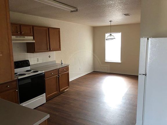 4th image of 1600 Dugger Cir #168072028