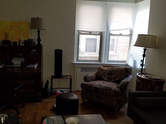 5th image of 4115 45th St APT 3L