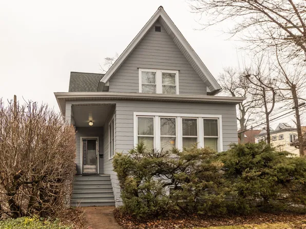 4155 W Grace St, Chicago, IL 60641