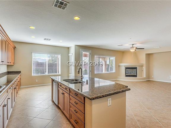 4th image of 7125 Royal Melbourne Dr