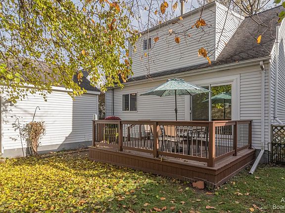 5th image of 105 Longman Ln