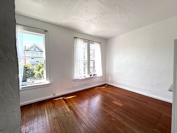 4th image of 502.5 Broderick St