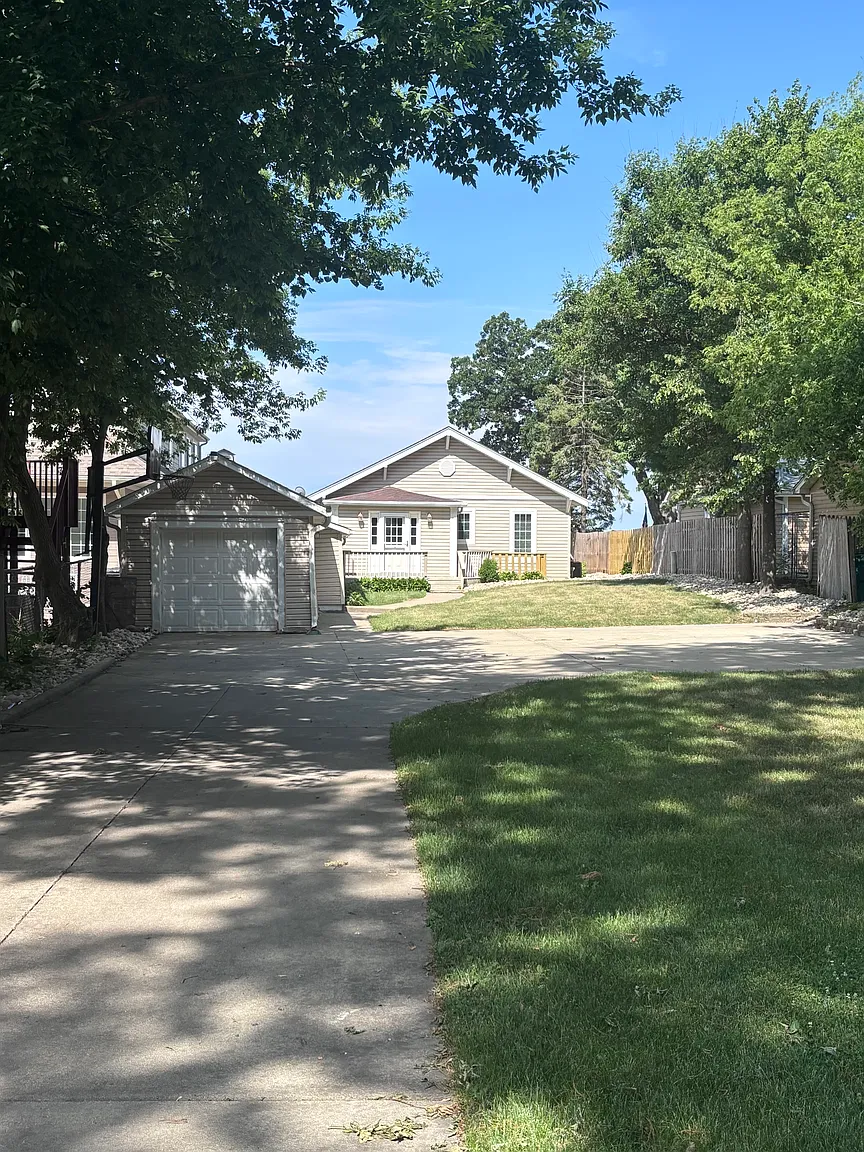 4 N Pistakee Lake Rd photo 1