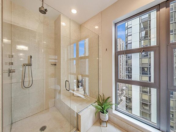 5th image of 1035 N Dearborn St Unit 15W