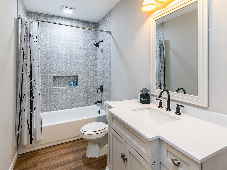 624 Hillcrest Frst — Photo 39