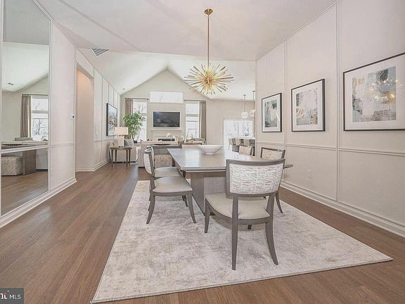 3rd image of 514 Anthem Ln