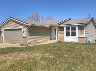 2649 Thorn Creek St SE, Kentwood, MI 49508