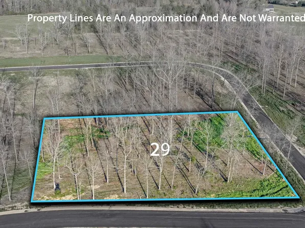 29 Garrett St, Rainsville, AL 35986