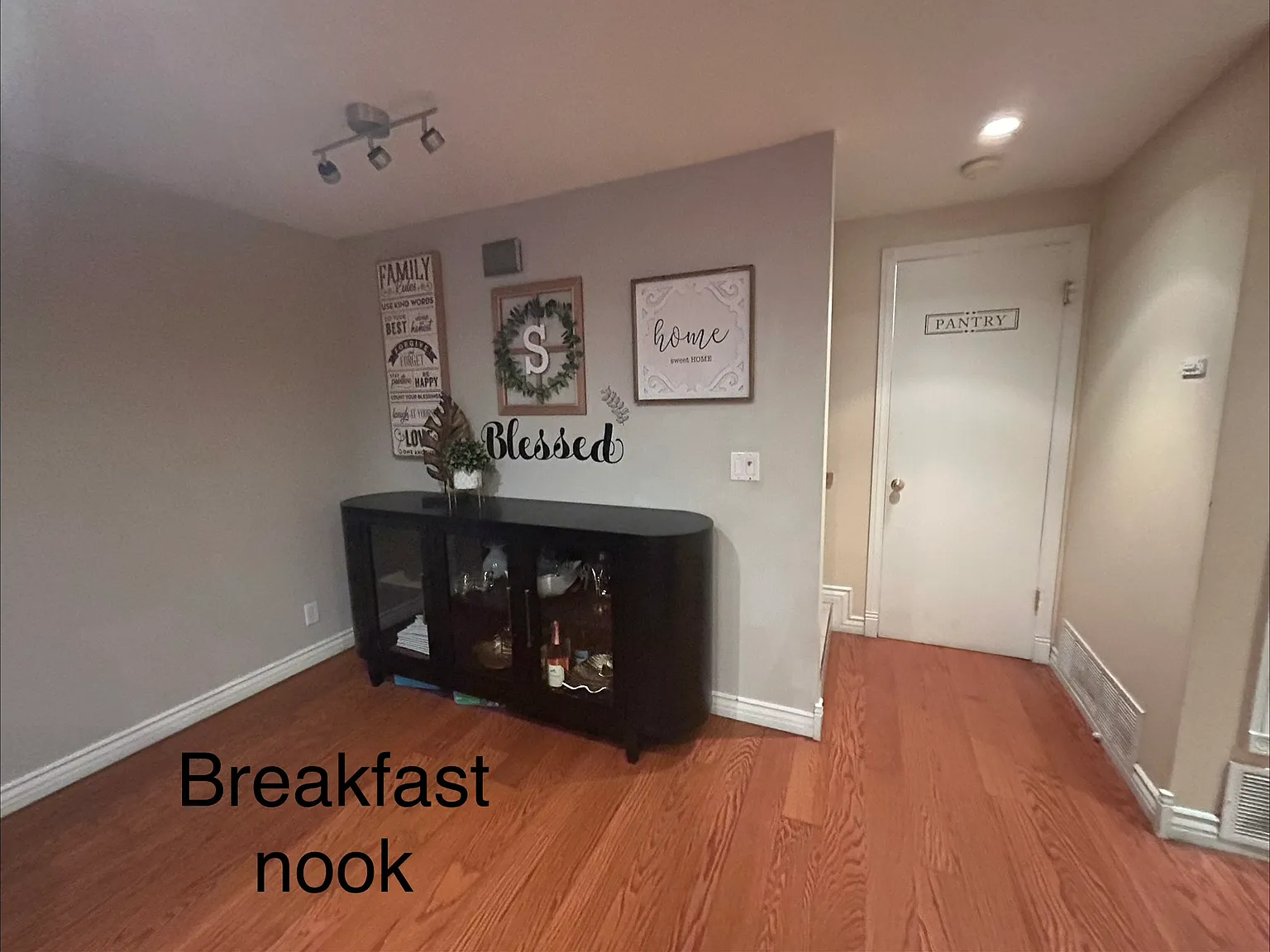 4 bed, 2244 sqft, $5,200 — Photo 4