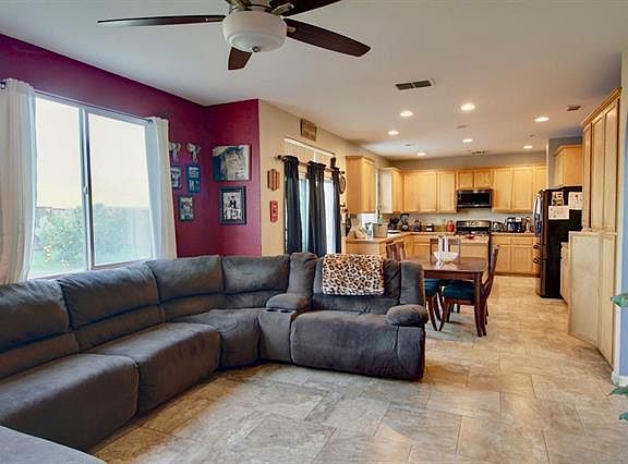 4th image of 4224 Red Oak Ln