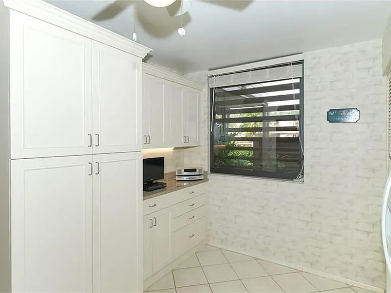 183 Pineneedle Dr — Photo 8