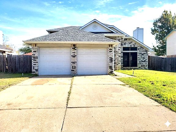 2nd image of 6301 Fairlane Dr