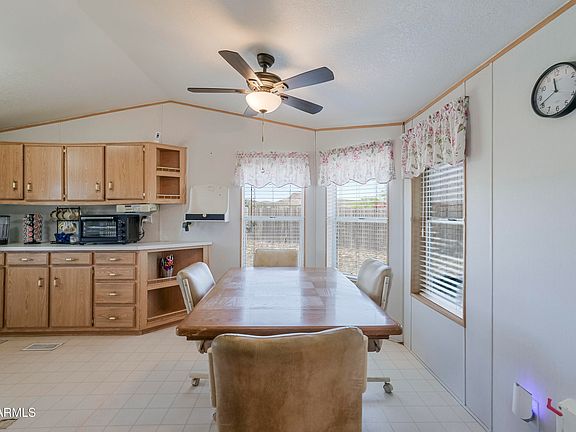 5th image of 2110 N NAVAJO Place