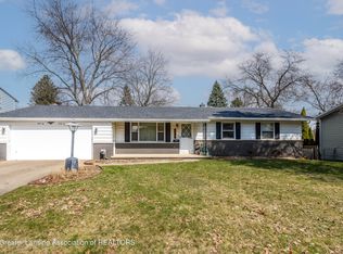 4236 Oakcrest Dr, Lansing, MI 48917