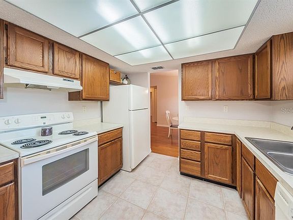 5th image of 1591 Spottswood Cir