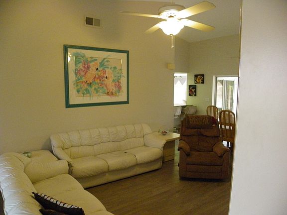 4th image of 3992 Sabal Springs Blvd