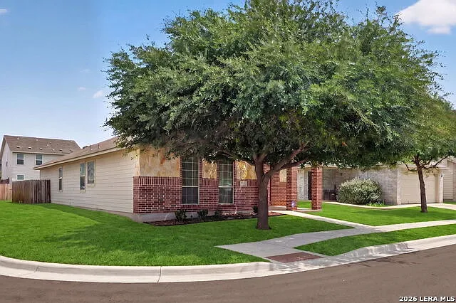 3 bed, 2.0 bath, 1474 sqft, $1,550 — Photo 2
