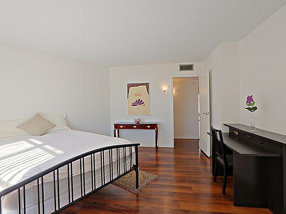 2nd Bedroom 2-3