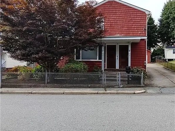 14 Carpenter St, Cumberland, RI 02864