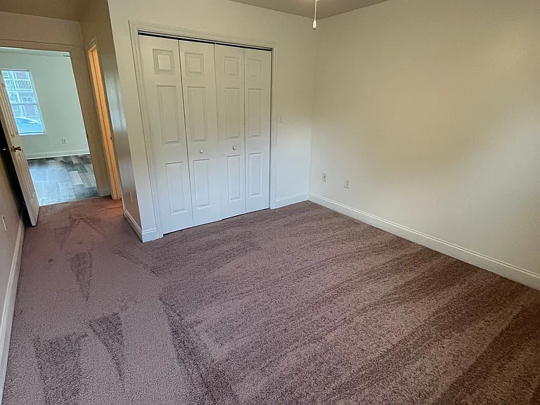 Mount Tabor Village — Photo 12