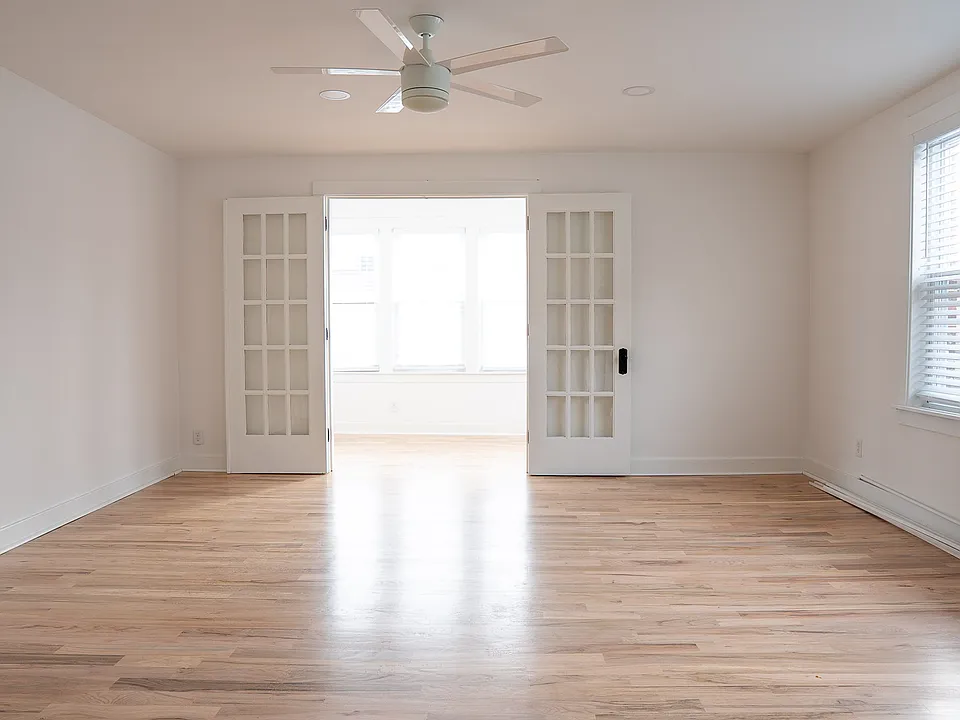 3 Napoleon St #1