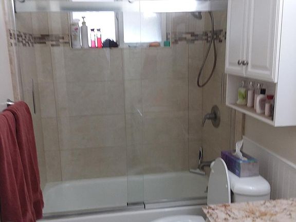 4th image of 10017 N 103rd Dr