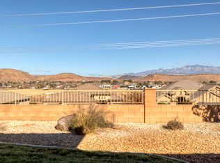 1156 W Desert Sparrow Dr, St George, UT 84790