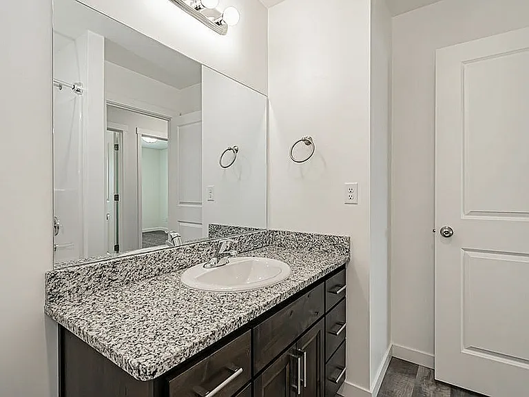 51-Bath2