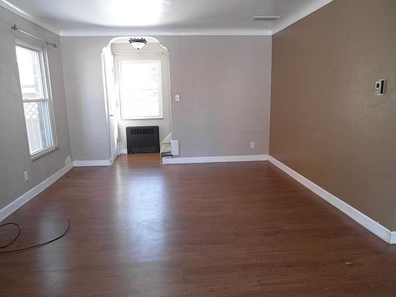 2nd image of 2620 Latonia Blvd