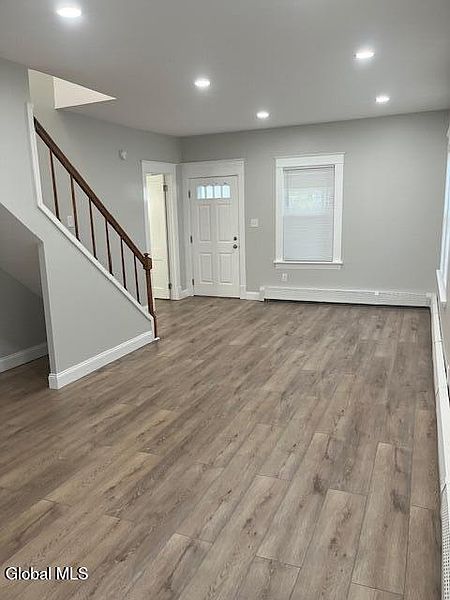 5th image of 63 Holmes Court