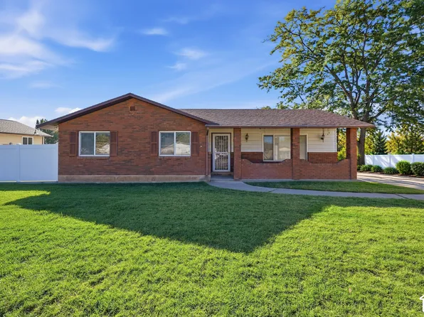 2147 W 1025 N, Farr West, UT 84404