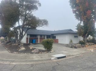 1633 Elmwood Ter #1, Santa Rosa, CA 95401