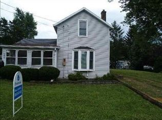 339 N Foley Ave, Freeport, IL 61032