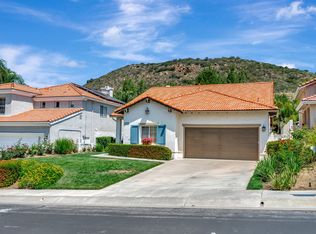 2250 Orange Grove Pl, Escondido, CA 92027