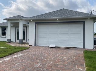 3813 34th St SW, Lehigh Acres, FL 33976