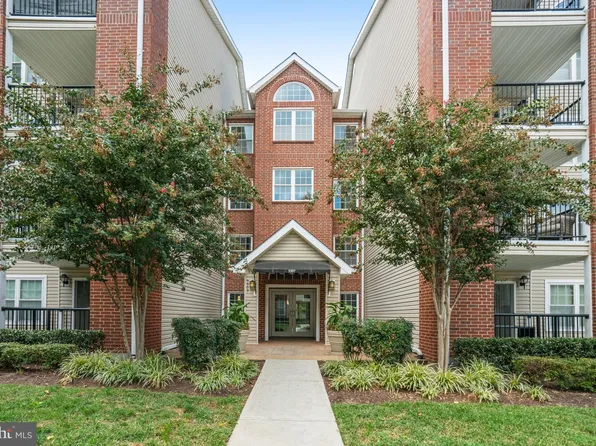 3307 Wyndham Cir APT 3169, Alexandria, VA 22302