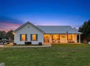 190 Bridgewater Dr, Mount Airy, GA 30563