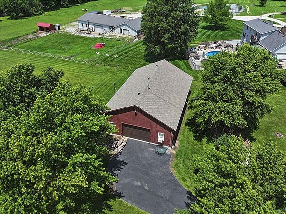 4th image of 26966 Willow Dr