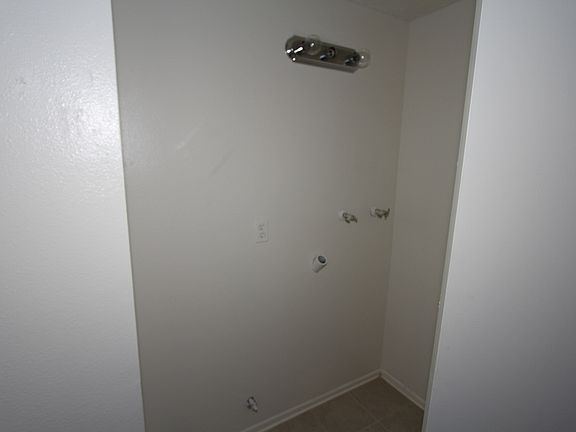 5th image of 2023 S Campus Ave APT B
