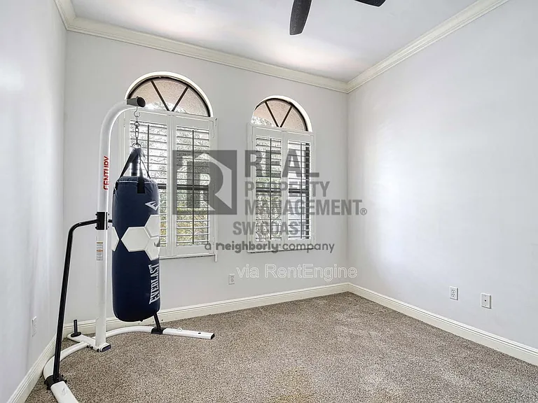 27020 Adriana Cir #201 — Photo 22