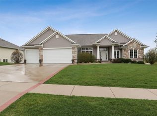 3315 Aster Rd, Cedar Rapids, IA 52411